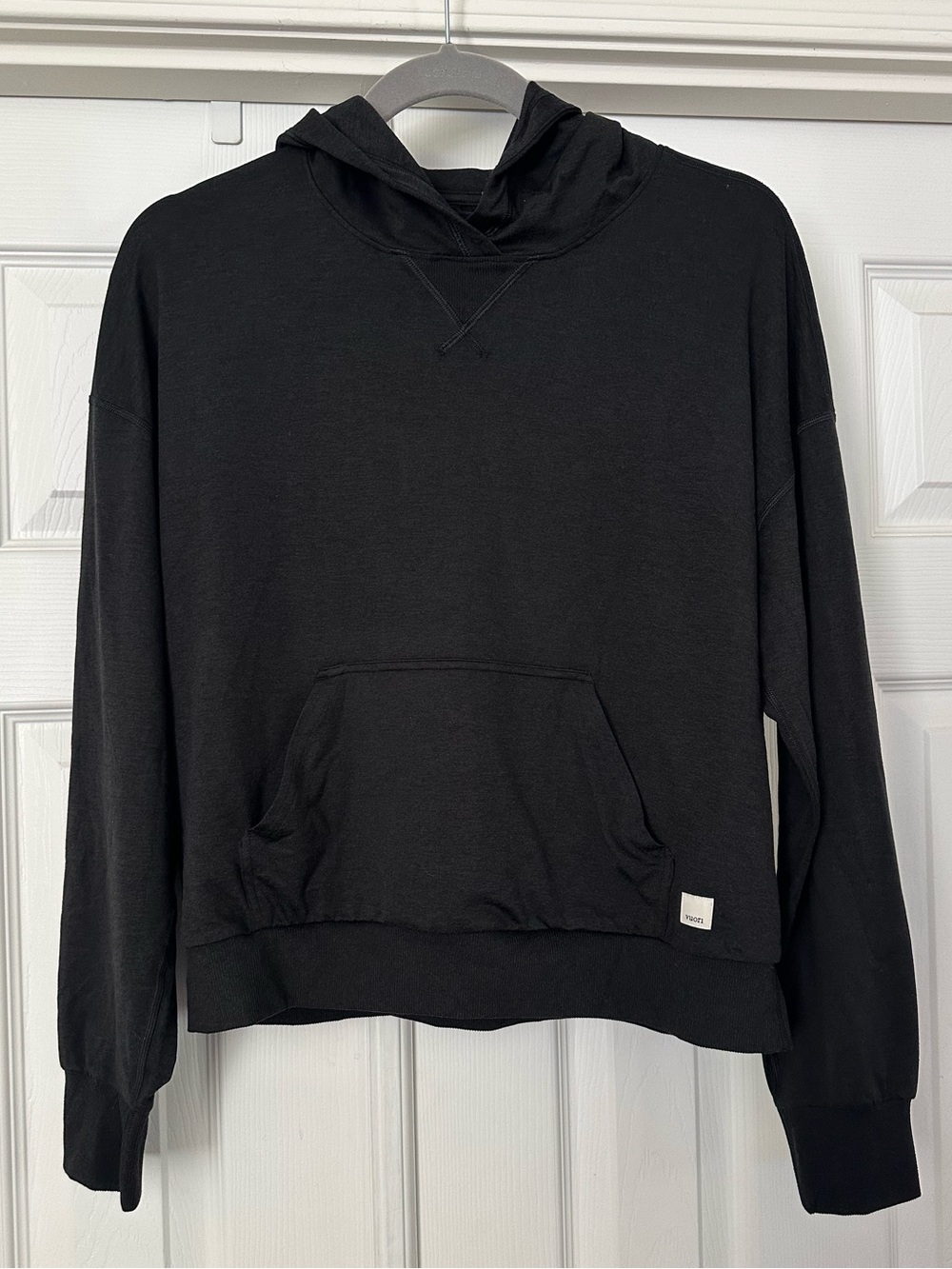 Vuori Halo Modern Pullover Hoodie size small charcoal grey vw2041